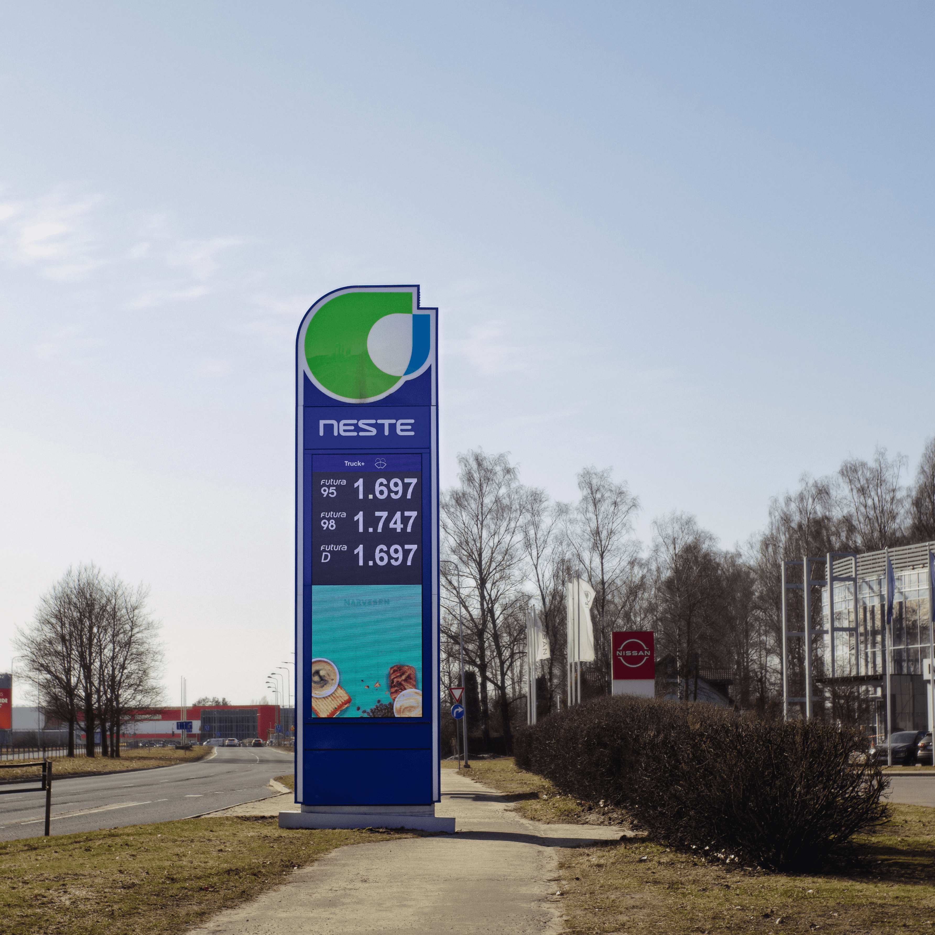 LED Gas Station Pylon M-Size